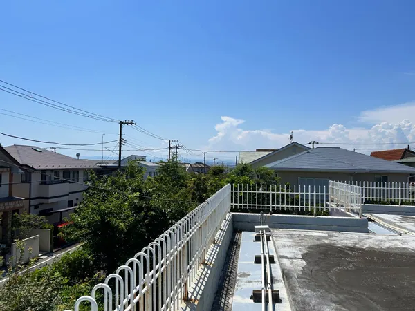 【従前建物からの眺望】周囲に遮るものがないため、眺望良好です。