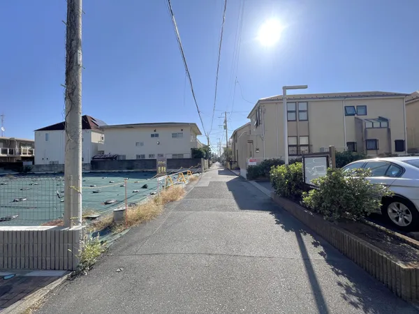 【南東側前面道路】幅員約4.0m