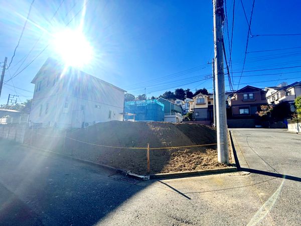 藤沢市本藤沢3丁目 土地 B区画 前面道路含む外観 藤沢市本藤沢3丁目 土地 B区画 前面道路含む外観