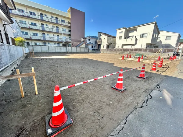 【現地写真】建築条件付き売地ではございません。お好きなハウスメーカー・工務店、およびプランでご検討可能です。