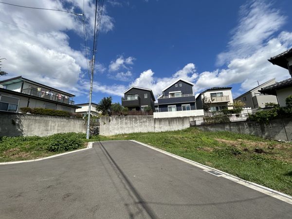 藤沢市大鋸 土地 1区画 前面道路含む外観 藤沢市大鋸 土地 1区画 前面道路含む外観