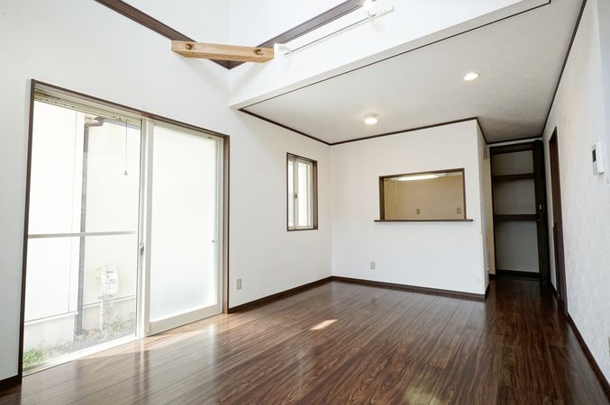 藤沢市鵠沼海岸5丁目 戸建 リビング 藤沢市鵠沼海岸5丁目 戸建 リビング