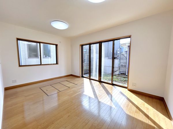 藤沢市柄沢 戸建 リビング