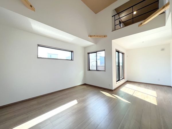藤沢市鵠沼海岸3丁目 新築戸建 リビング 藤沢市鵠沼海岸3丁目 新築戸建 リビング