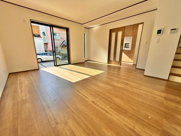 藤沢市鵠沼海岸6丁目 新築戸建 A号棟 リビング