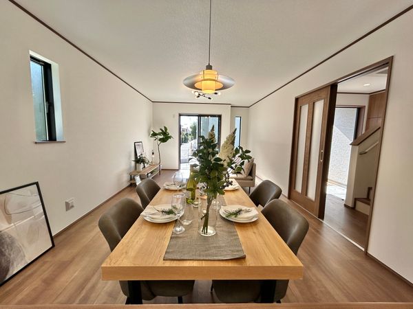 藤沢市鵠沼海岸6丁目 新築戸建 B号棟 リビング