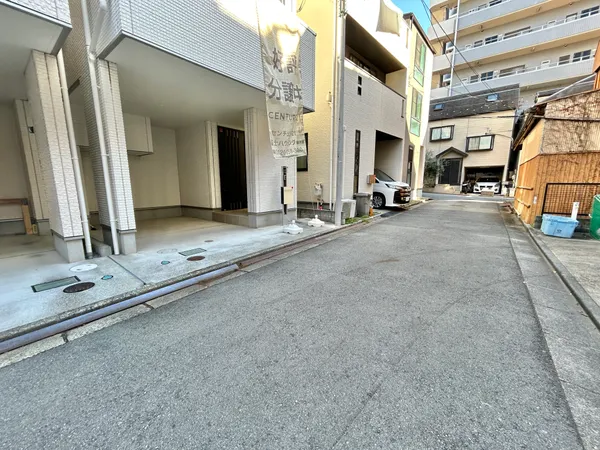 【南側前面道路】幅員約4.0m