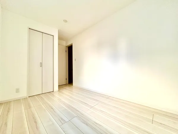 【洋室（約5.1帖）】