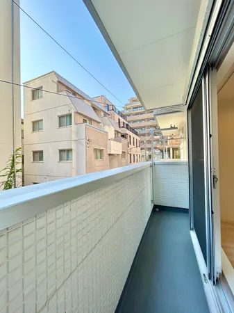 【バルコニー】
