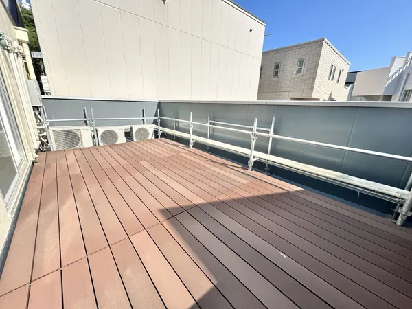 【バルコニー】