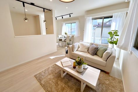 藤沢市鵠沼海岸6丁目 戸建 リビング