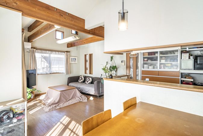 藤沢市鵠沼海岸6丁目 戸建 リビング