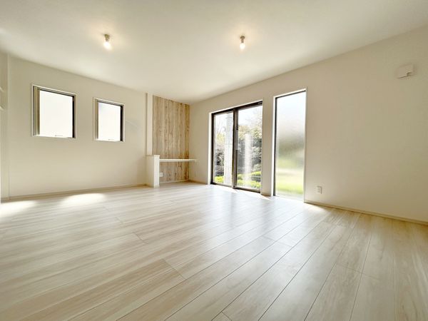 鎌倉市津西1丁目 新築戸建 1号棟 リビング