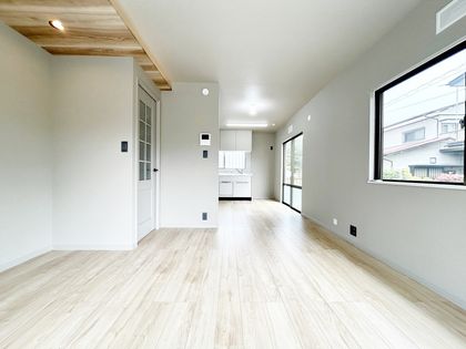 藤沢市本藤沢2丁目 戸建 リビング