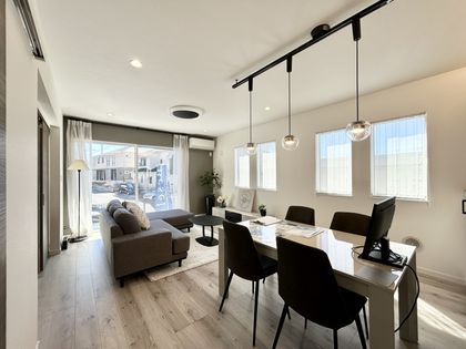 藤沢市並木台1丁目 1号棟 リビング