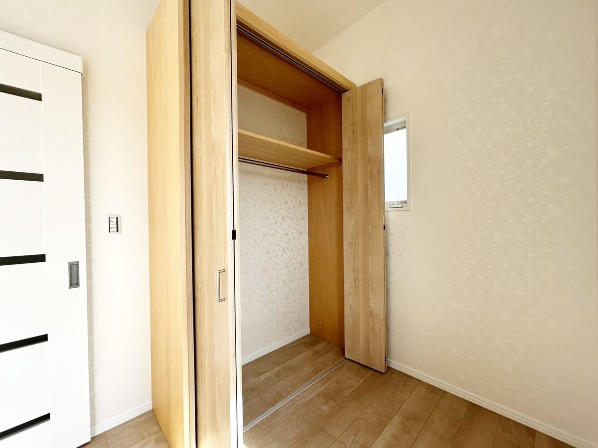 藤沢市柄沢2丁目 戸建 収納 収納
