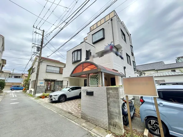 【現地外観写真】4階の広々としたルーフバルコニーから、富士山や江ノ島を望むことができます(天候による)。