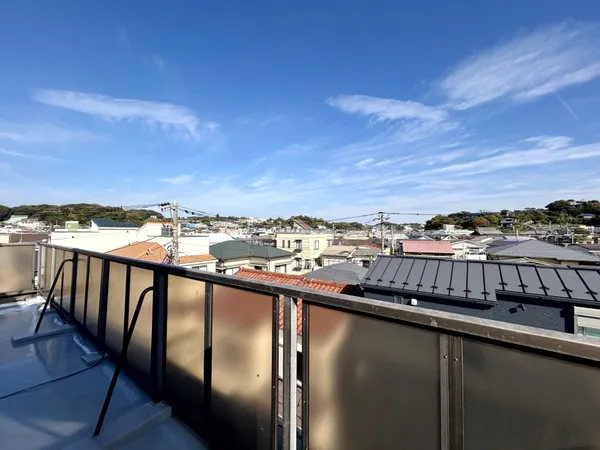 4階バルコニーの北西側からの眺望です。