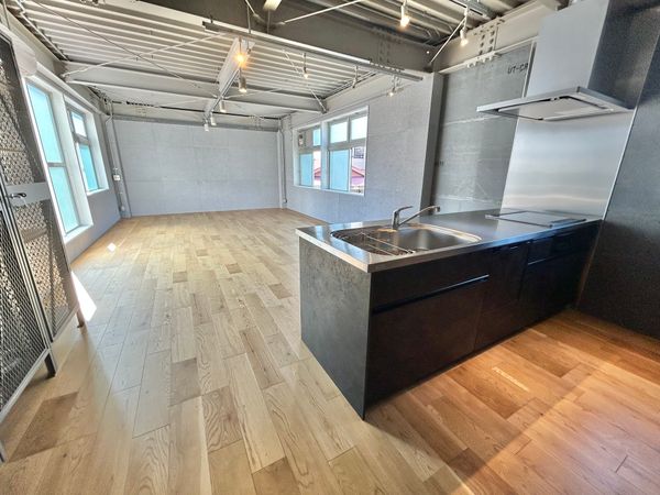 藤沢市片瀬3丁目 店舗付住宅 リビング 藤沢市片瀬3丁目 店舗付住宅 リビング