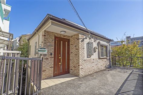 横浜市神奈川区沢渡 戸建 外観