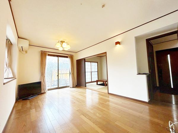 鎌倉市津西2丁目 戸建 リビング 鎌倉市津西2丁目 戸建 リビング