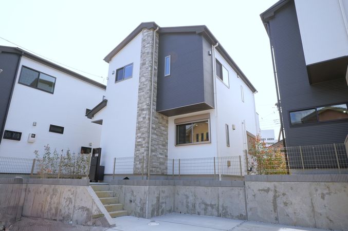 藤沢市白旗1丁目 新築戸建 2号棟 外観 藤沢市白旗1丁目 新築戸建 2号棟 外観