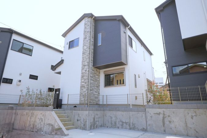 藤沢市白旗1丁目 新築戸建 2号棟 外観 藤沢市白旗1丁目 新築戸建 2号棟 外観