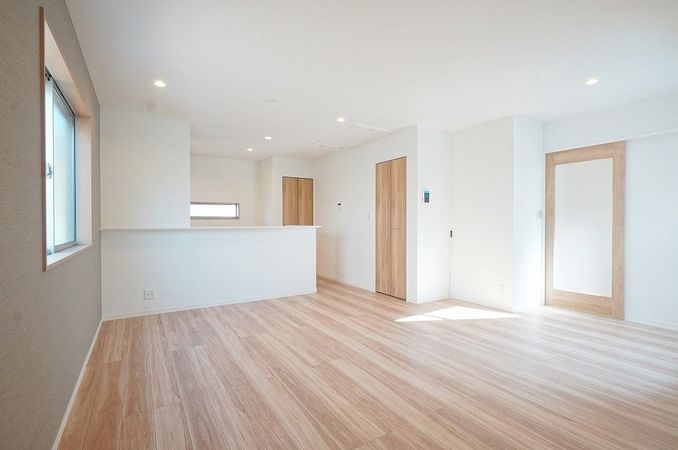 藤沢市鵠沼神明4丁目 戸建 リビング 藤沢市鵠沼神明4丁目 戸建 リビング