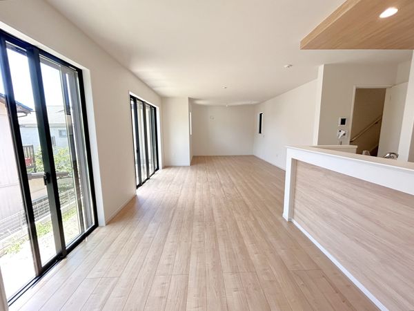 藤沢市渡内4丁目 新築戸建 1号棟 リビング