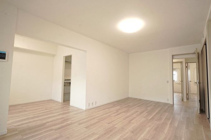 コーポ鵠沼 B棟 リビング