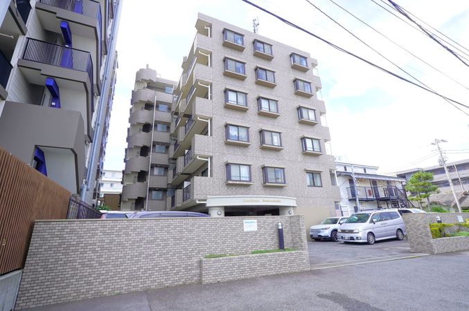 ライオンズマンション片瀬江ノ島第2 外観