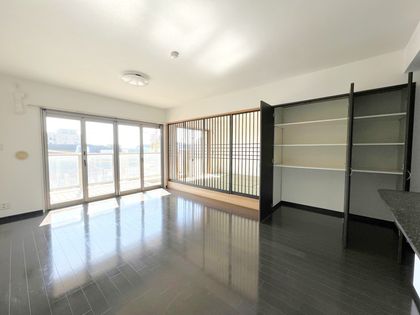 グランシティ湘南海岸マリナージュスクエア リビング