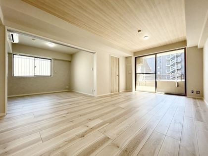 ライオンズマンション横濱山下公園 リビング