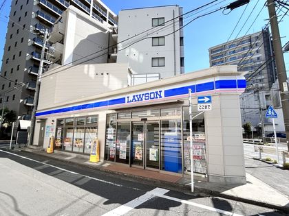 ローソン 鵠沼橘一丁目店（約200ｍ）