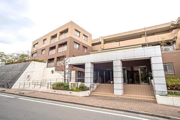 ライオンズテラス本鵠沼ガーデンコート 外観