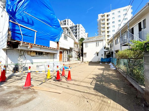 藤沢市鵠沼橘1丁目 土地 前面道路含む外観 藤沢市鵠沼橘1丁目 土地 前面道路含む外観