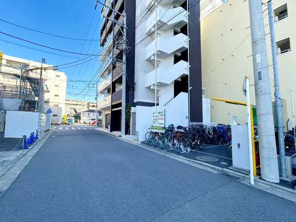 前面道路写真（2025年12月撮影）