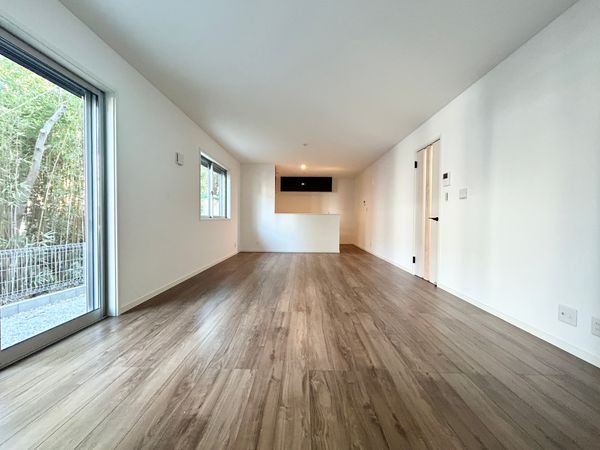 戸塚区汲沢8丁目 新築戸建 4号棟 リビング