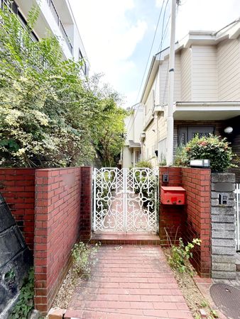 戸塚区上倉田町 戸建 玄関 戸塚区上倉田町 戸建 玄関