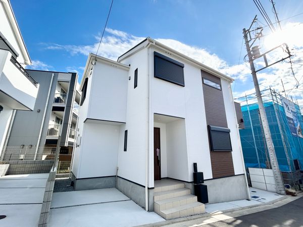 戸塚区汲沢町 新築戸建5号棟 外観