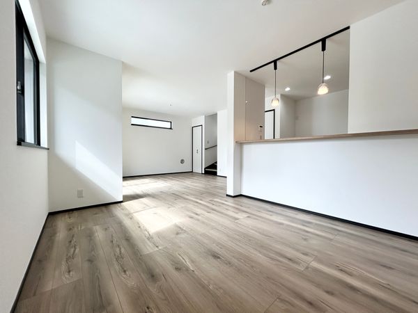 戸塚区汲沢4丁目 新築戸建 1号棟 リビング