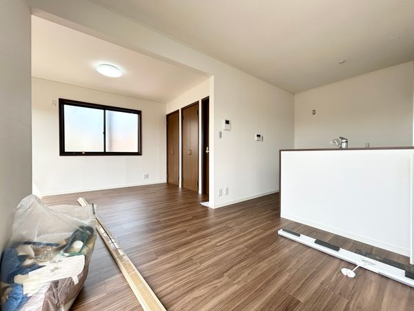 戸塚区汲沢6丁目 戸建 リビング