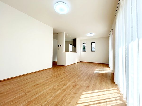 戸塚区南舞岡4丁目 新築戸建 A号棟 リビング