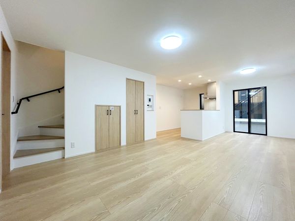 戸塚区上矢部町 新築戸建 リビング 戸塚区上矢部町 新築戸建 リビング