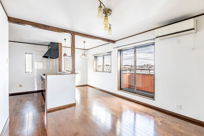 戸塚区吉田町 戸建 リビング