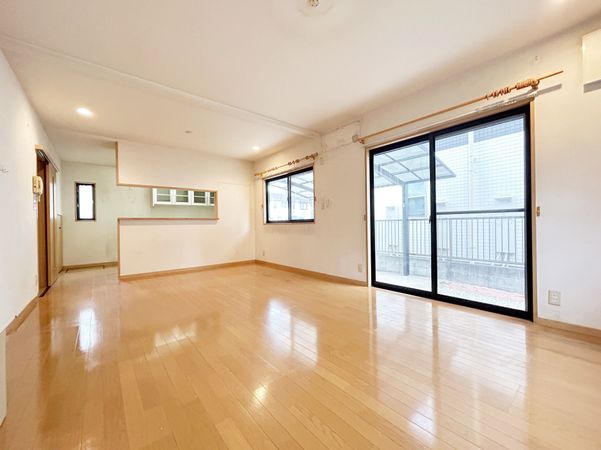南区大岡2丁目 定期借地権付き戸建 リビング 南区大岡2丁目 定期借地権付き戸建 リビング