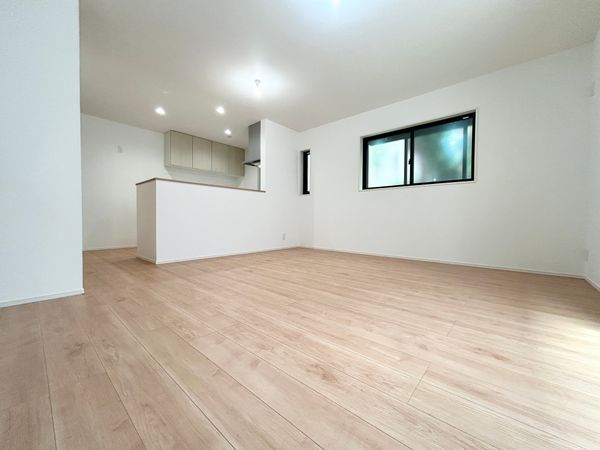 戸塚区戸塚町 新築戸建 リビング