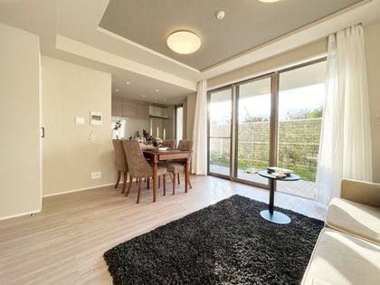 ライオンズガーデンシティ戸塚 リビング