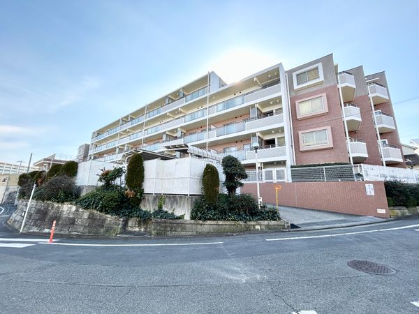 ヒルズ戸塚ヴェルデスクエア 外観