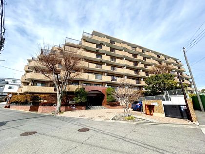 戸塚パーク・ホームズ 外観